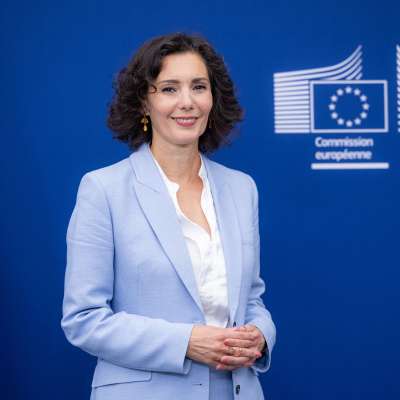 Commissioner's photo